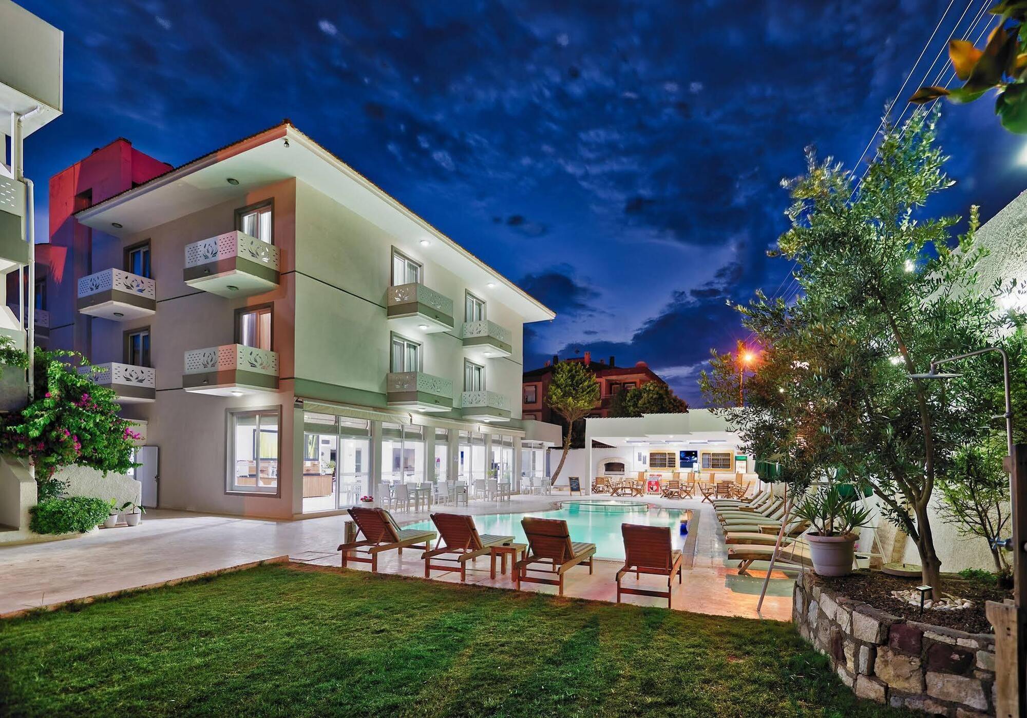 Ege Tulip 4* Кешме